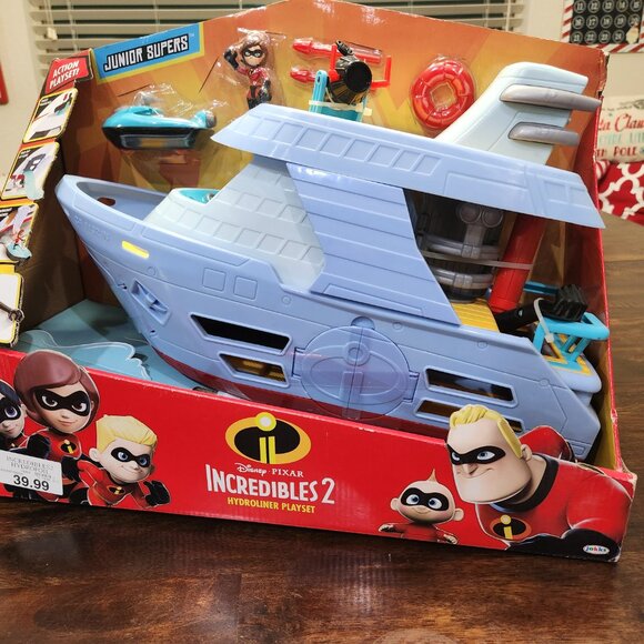 Incredibles 2 Hydroliner Playset - Picture 2 of 4